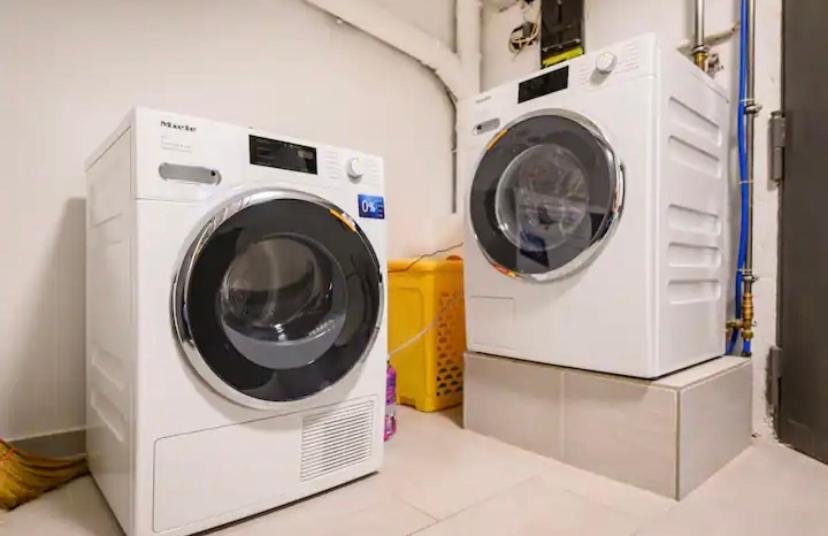 Guenstiges Gruenes Ferienzimmer Mit Separater Moderner Dusche Lorrach Exterior photo