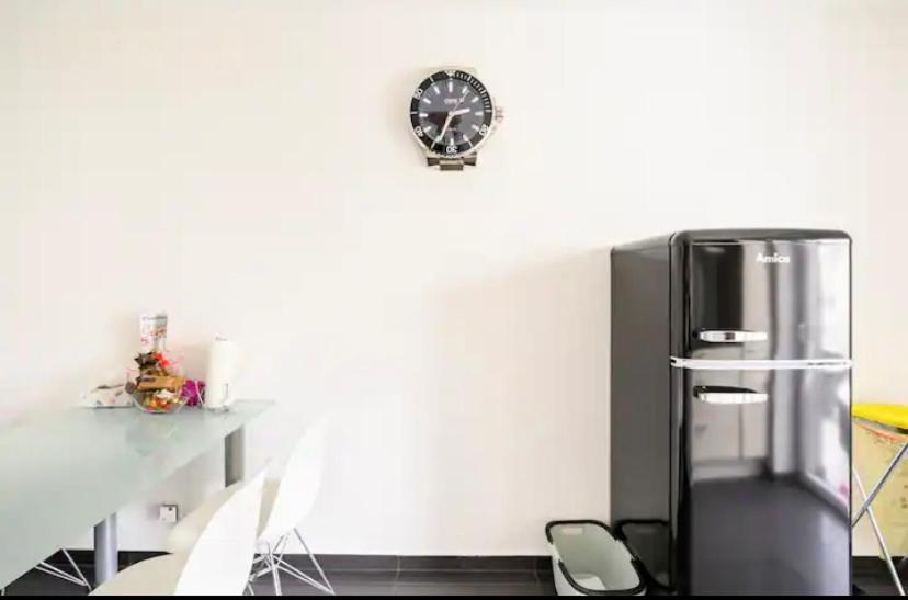 Guenstiges Gruenes Ferienzimmer Mit Separater Moderner Dusche Lorrach Exterior photo